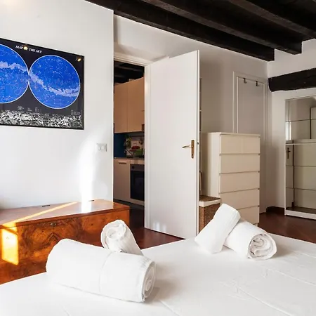 Luvi - Garibaldi Apartment