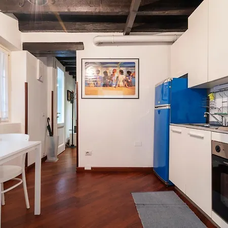 Luvi - Garibaldi Apartment